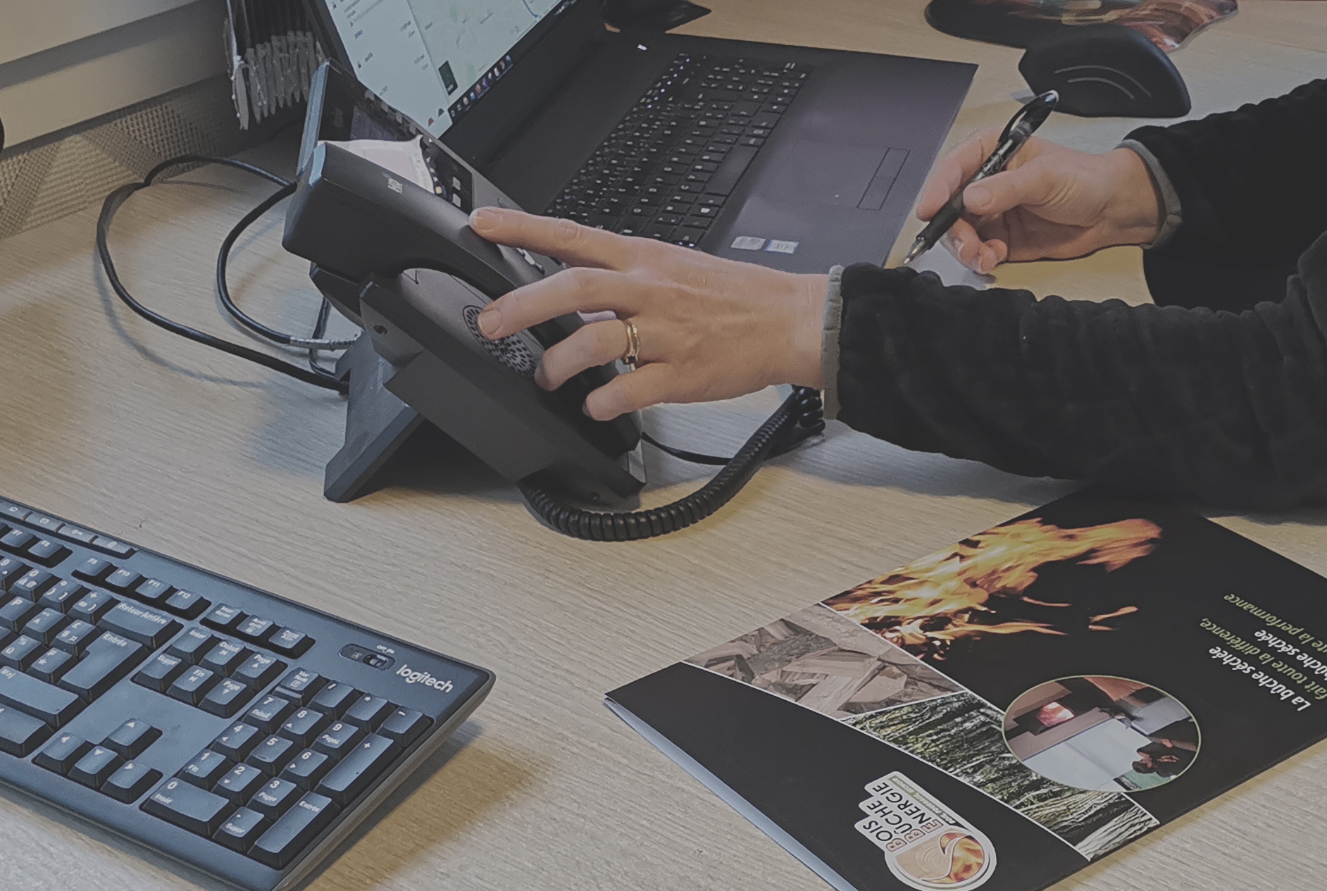 Un service client à l'écoute Salarié à l'écoute du client