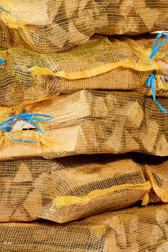 Bois fendu en buchette pour la cuisson, four à pizza